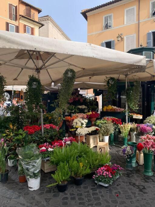 Casa Cristina In Piazza Farnese Apartment Rome Exterior photo